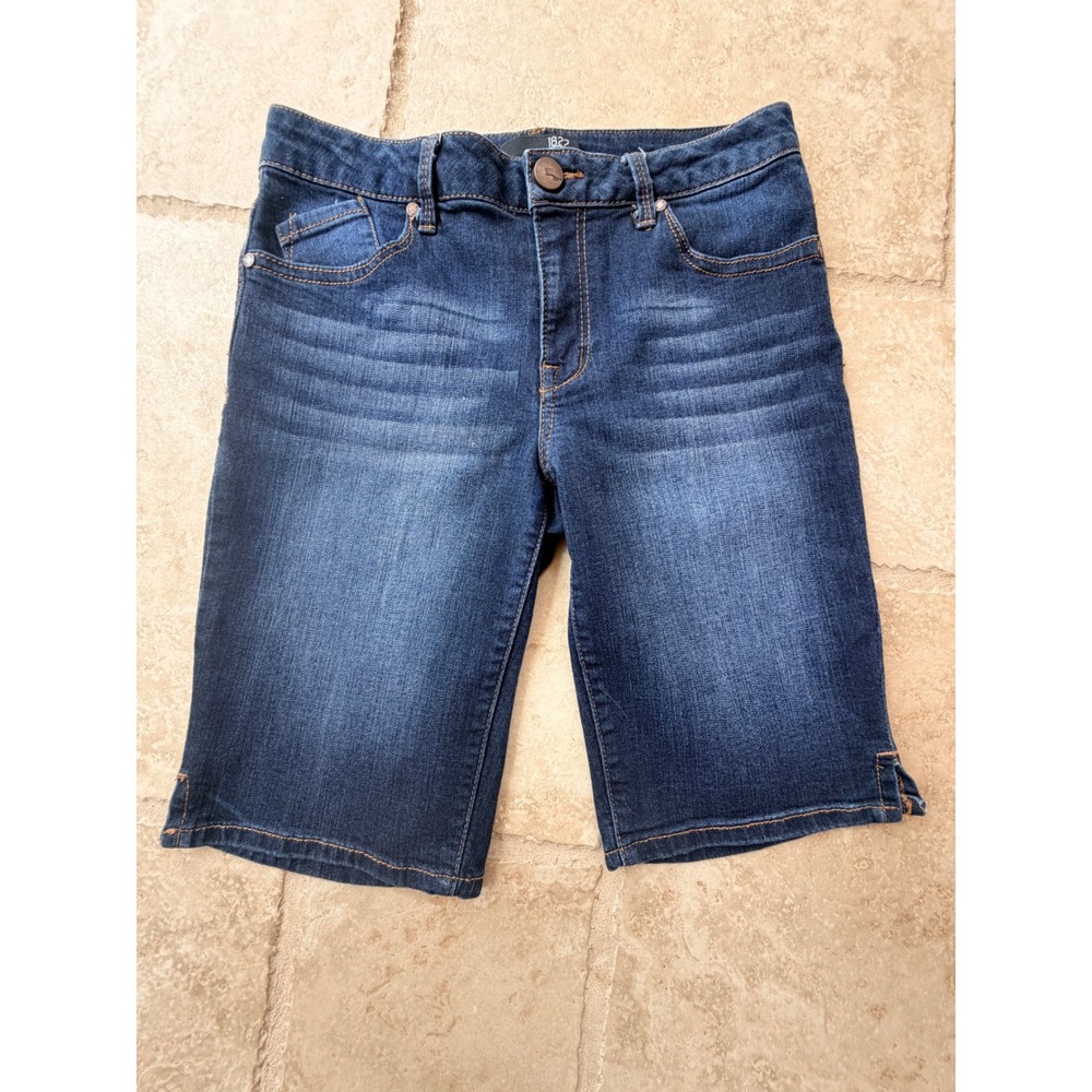 1822 Denim Dark Wash Bermuda Shorts Women's Size 6 Stretch Casual‎ Everyday